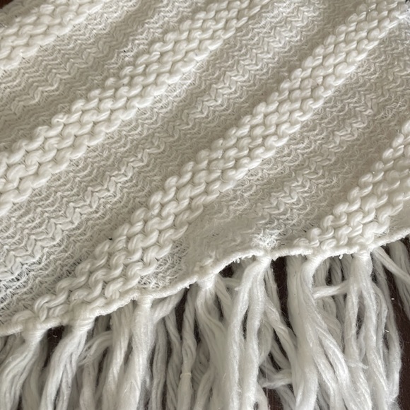 Vintage white wrap - Picture 2 of 2